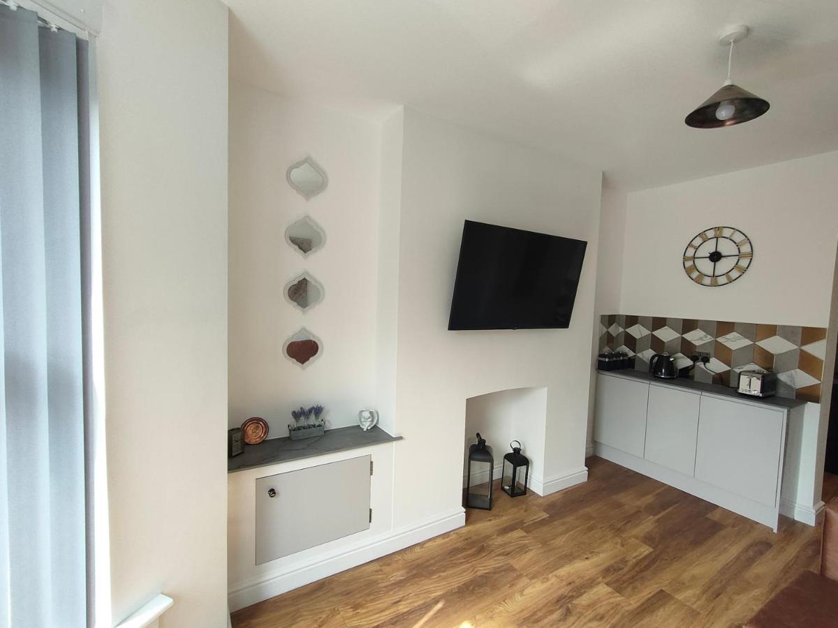 Lovely Refurbished Apartments, Morecambe Promenade Exterior photo